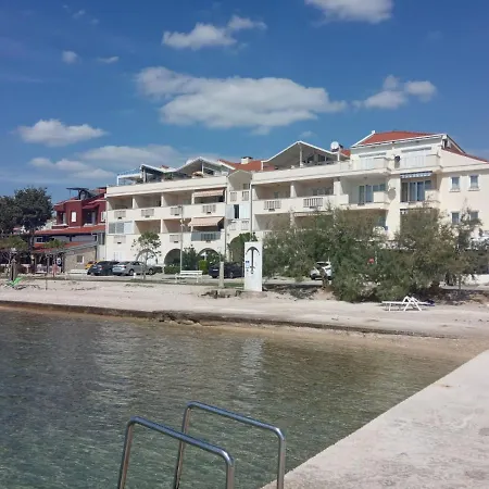 Apartment Apartman Turanj