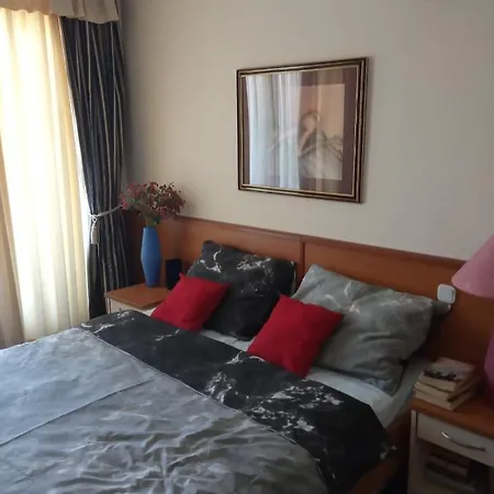 Apartman *